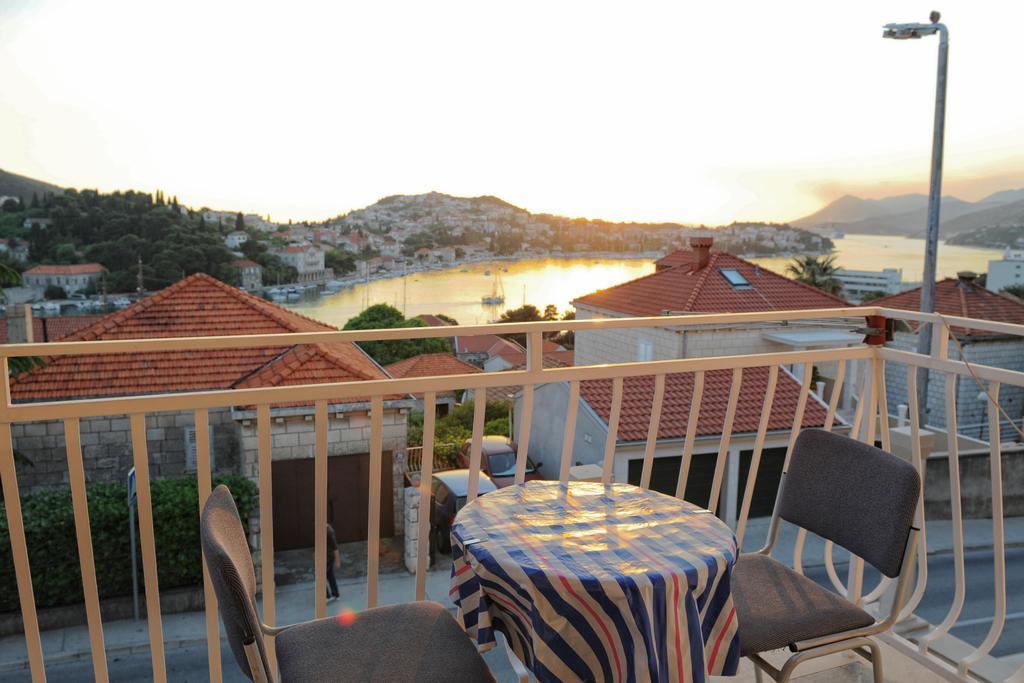 Guesthouse Radic ดูบรอฟนิก ภายนอก รูปภาพ